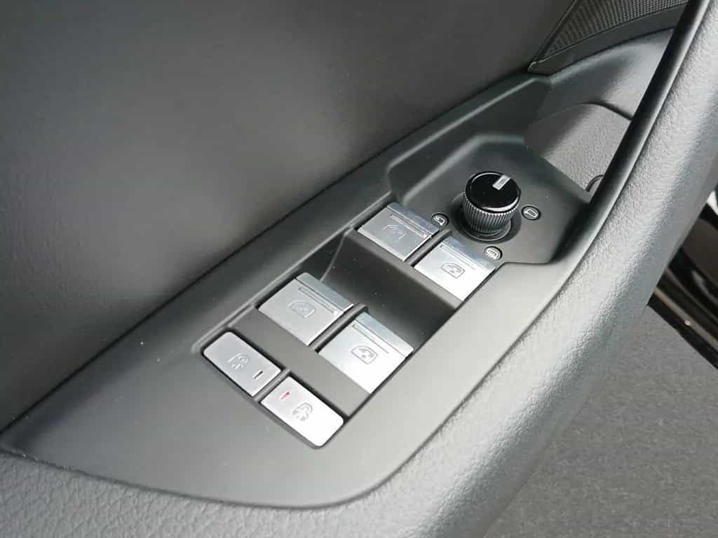 Audi A6 Avant 35 TDI S-tronic design Leder ACC Navi 07/2022-photo-9