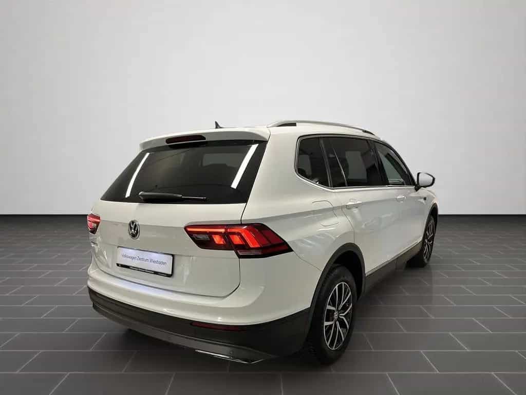 Volkswagen Tiguan Allspace 1.5 TSI ACTIVE, 7 Sitzer, Navi, 06/2020-photo-1