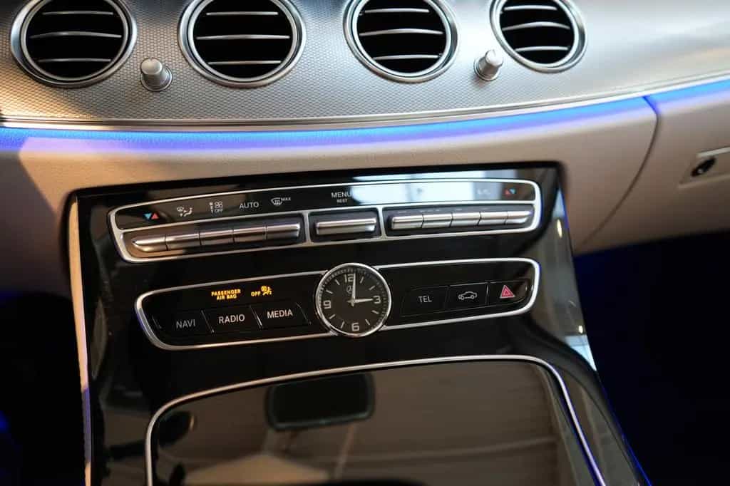 Mercedes-Benz E-Class 220 d 4Matic T 9G Avantgarde *LED*Kamera* 03/2020-photo-18