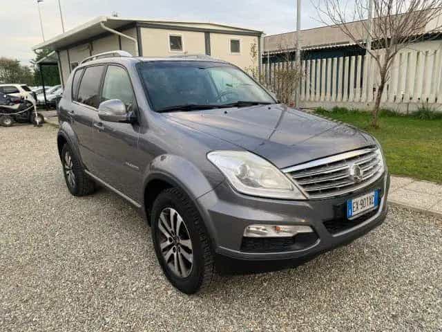Ssangyong REXTON SSANGYONG REXTON W 2.0 Xdi 4WD A/T Top 02/2015-photo-2