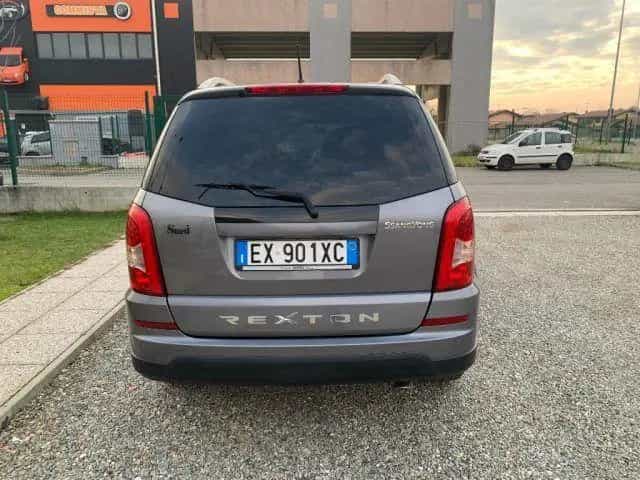 Ssangyong REXTON SSANGYONG REXTON W 2.0 Xdi 4WD A/T Top 02/2015-photo-5
