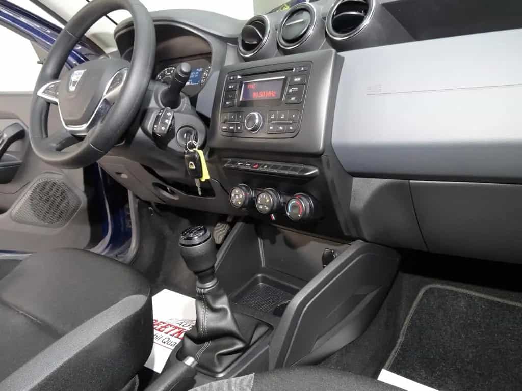 Dacia Duster II 1.6 Essential 1. Hand 8fach Bluetooth 04/2018-photo-13