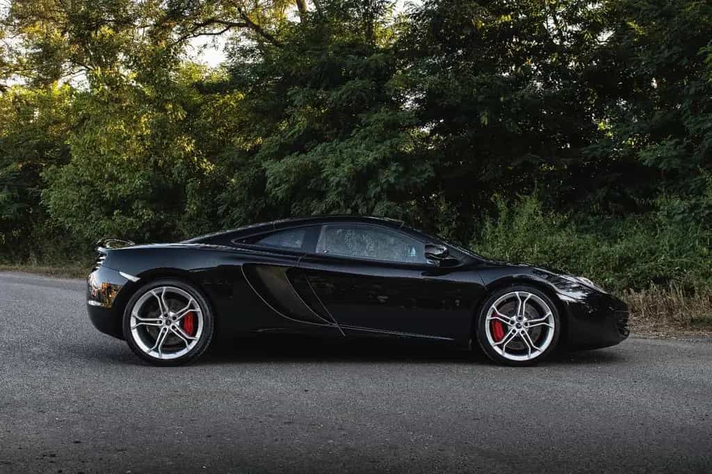 McLaren MP4-12C MwsT.*Scheckheft*Carbon 06/2012-photo-8