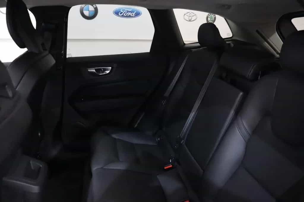Volvo XC60 B4 D Plus Dark Inscription 12/2021-photo-10