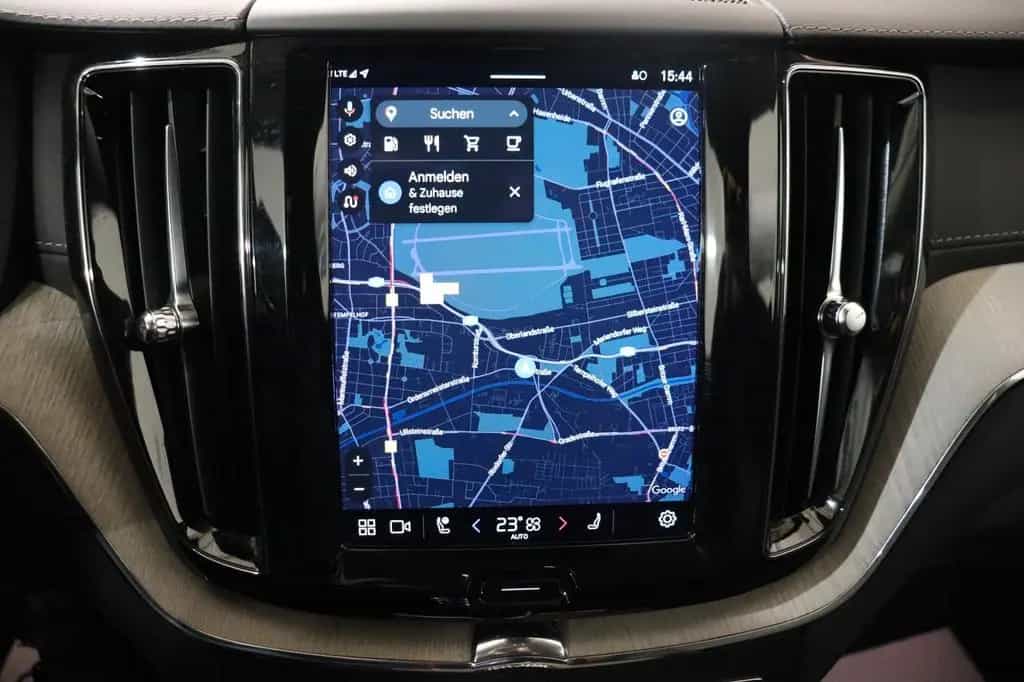 Volvo XC60 B4 D Plus Dark Inscription 12/2021-photo-12
