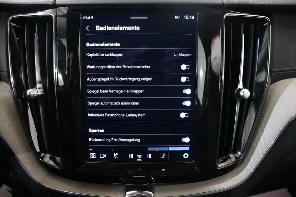 Volvo XC60 B4 D Plus Dark Inscription 12/2021-photo-19