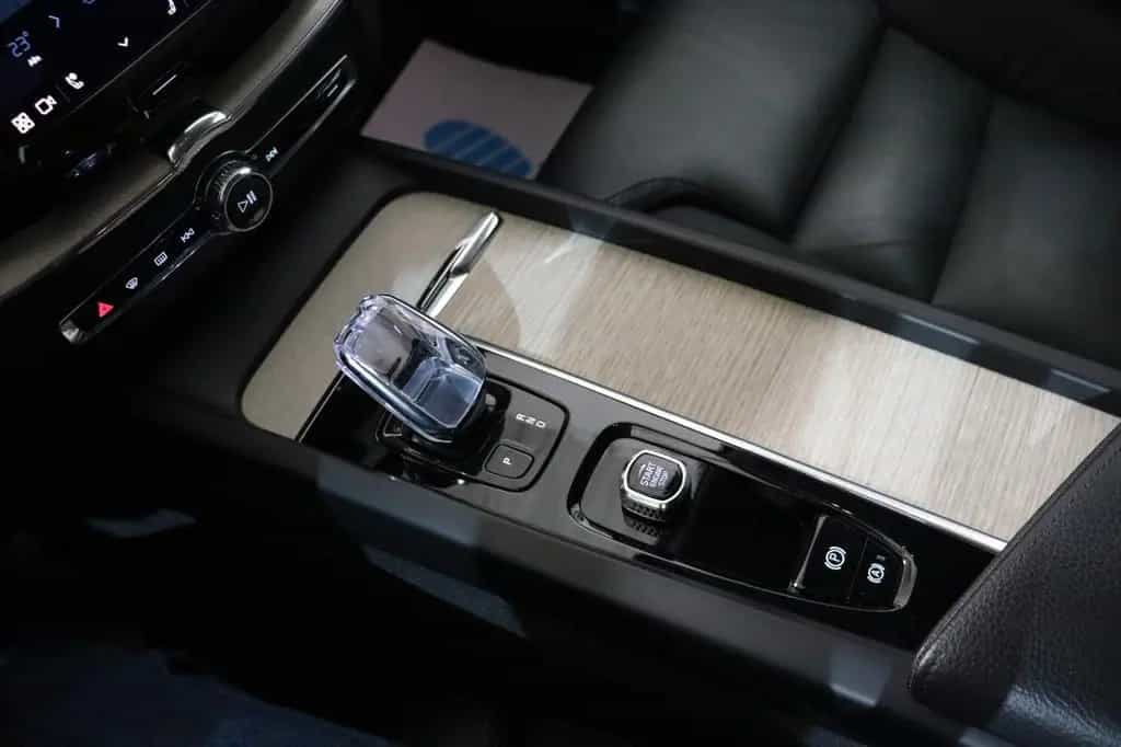 Volvo XC60 B4 D Plus Dark Inscription 12/2021-photo-20