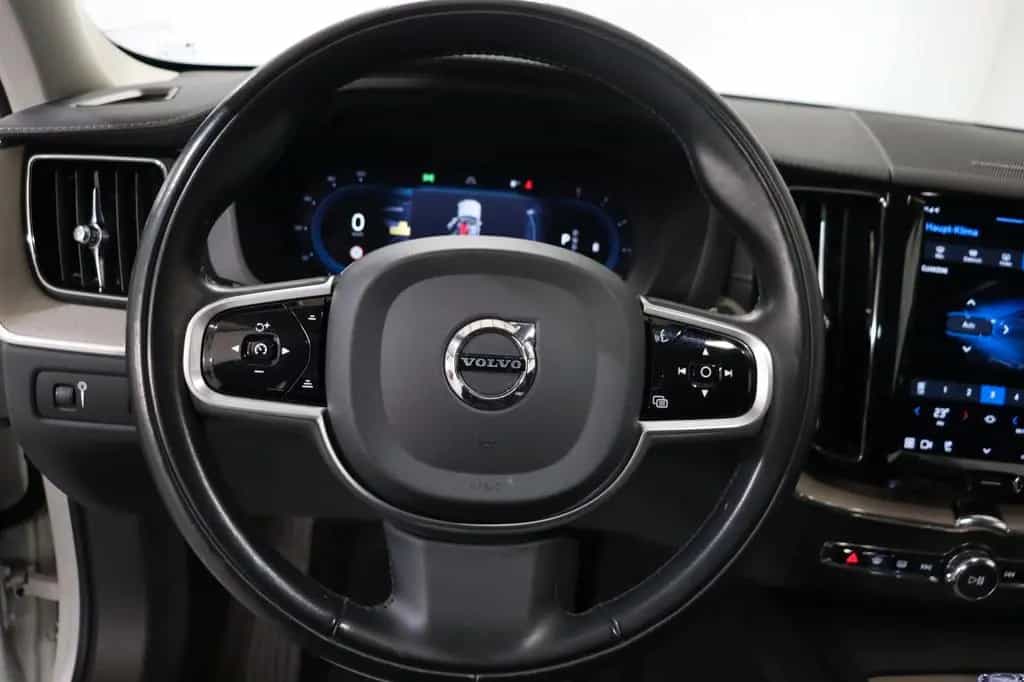 Volvo XC60 B4 D Plus Dark Inscription 12/2021-photo-21