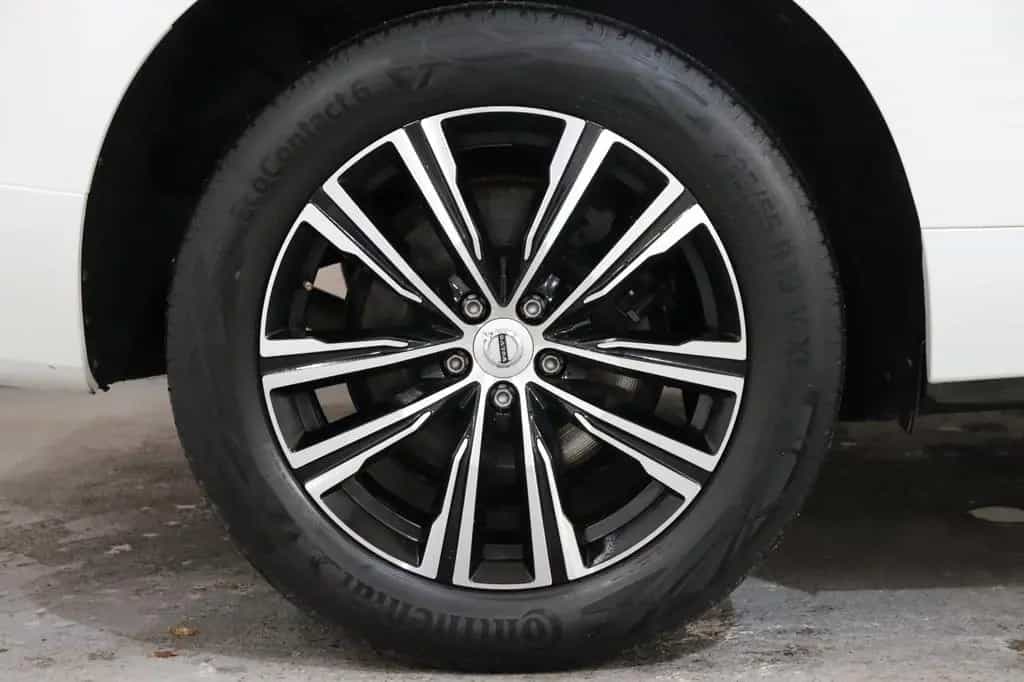 Volvo XC60 B4 D Plus Dark Inscription 12/2021-photo-29