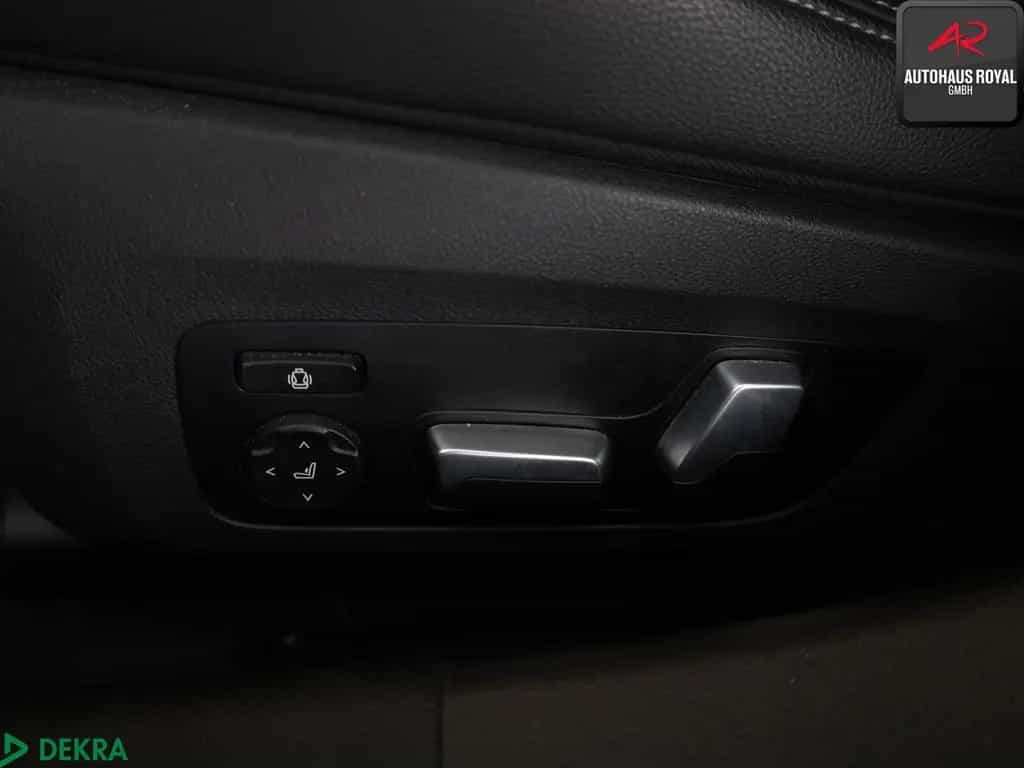 BMW 3 Series 330 i T xDrive SAG M SPORT HUD,LASER,HARMAN/K 01/2020-photo-10