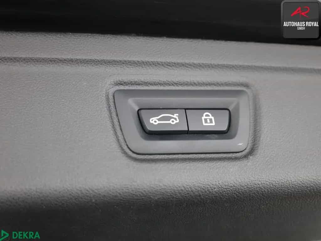 BMW 3 Series 330 i T xDrive SAG M SPORT HUD,LASER,HARMAN/K 01/2020-photo-27