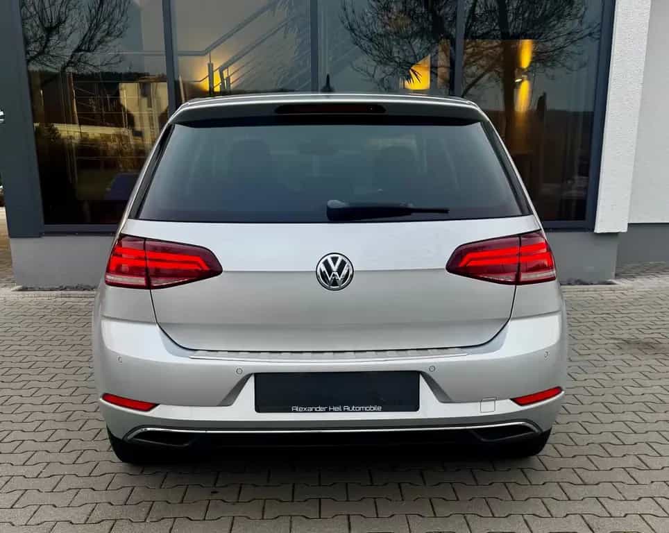 Volkswagen Golf 7 JOIN*AUTOMAT*NAV*SHZ*KAMERA*PDC*SHZ*KLIMA 07/2018-photo-5