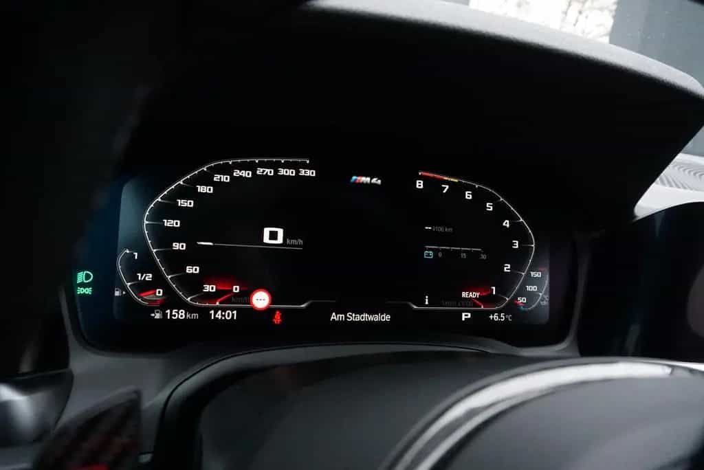 BMW M4 Competition Driver´s Carbon PerfSitze RFK HUD 04/2021-photo-32