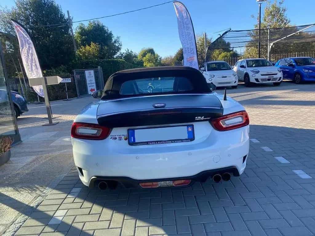 Abarth 124 Spider 1.4 Turbo MultiAir 170 CV 10/2016-photo-3
