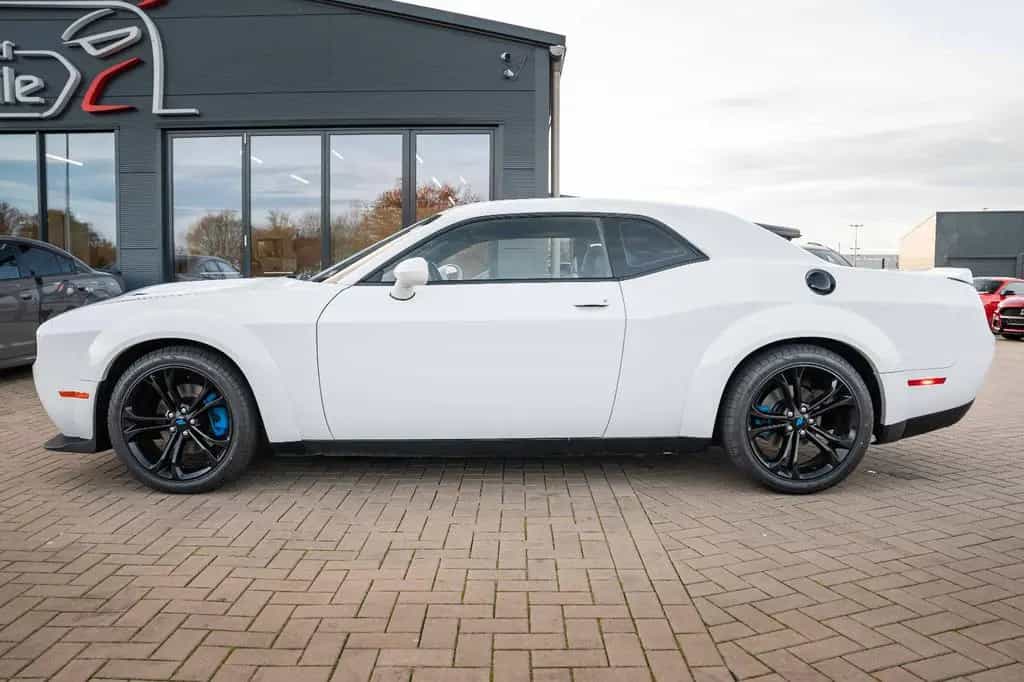 Dodge Challenger 5,7 HEMI V8 Widebody Leder Top 03/2021-photo-10