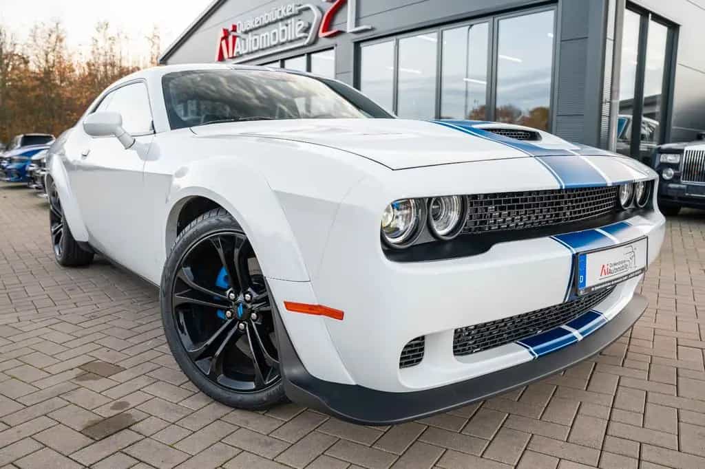Dodge Challenger 5,7 HEMI V8 Widebody Leder Top 03/2021-photo-15