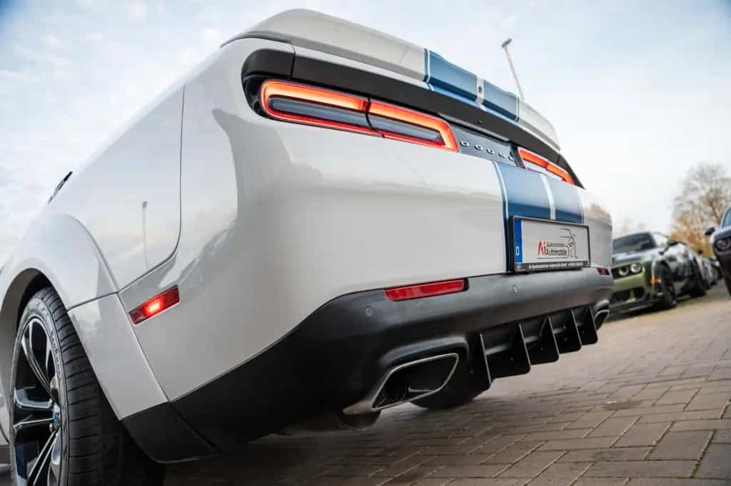 Dodge Challenger 5,7 HEMI V8 Widebody Leder Top 03/2021-photo-18