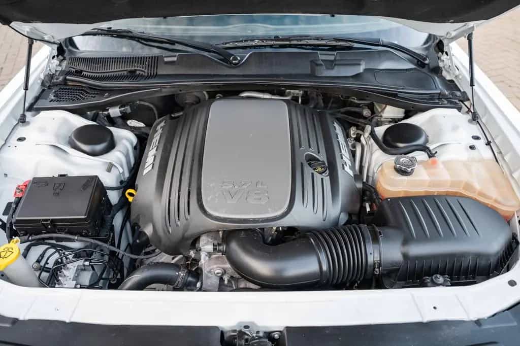 Dodge Challenger 5,7 HEMI V8 Widebody Leder Top 03/2021-photo-23