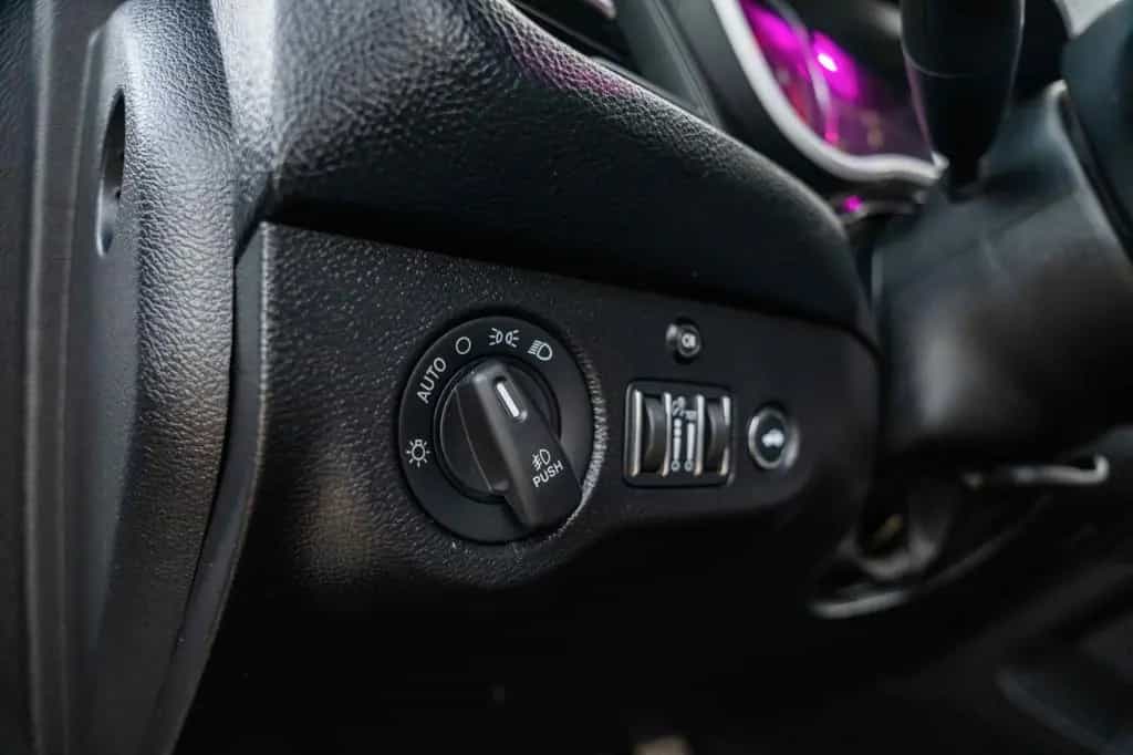 Dodge Challenger 5,7 HEMI V8 Widebody Leder Top 03/2021-photo-28