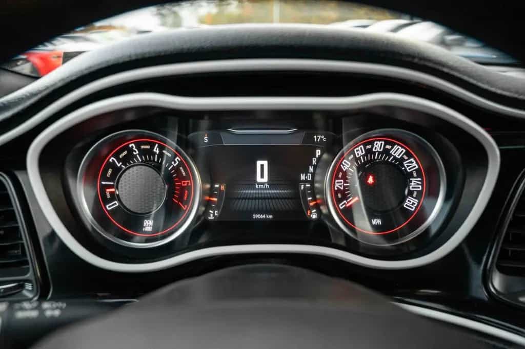 Dodge Challenger 5,7 HEMI V8 Widebody Leder Top 03/2021-photo-33