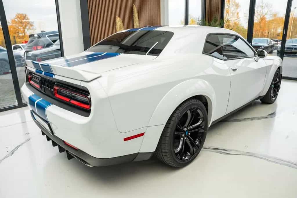 Dodge Challenger 5,7 HEMI V8 Widebody Leder Top 03/2021-photo-4