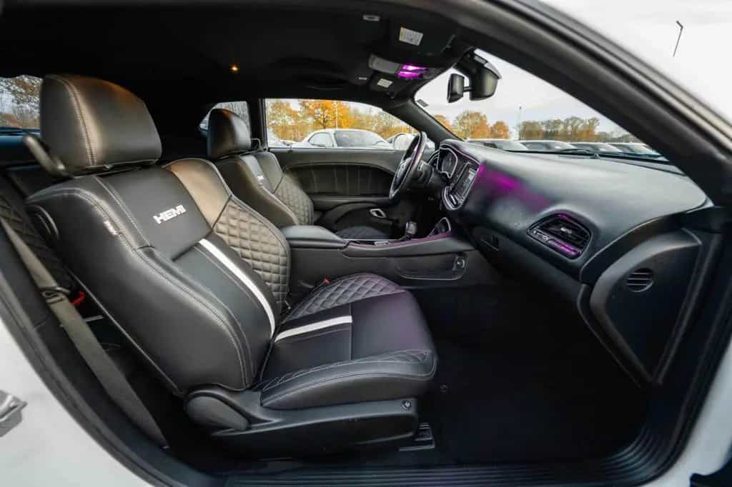 Dodge Challenger 5,7 HEMI V8 Widebody Leder Top 03/2021-photo-47