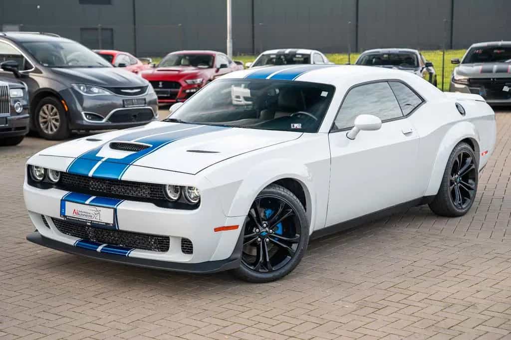 Dodge Challenger 5,7 HEMI V8 Widebody Leder Top 03/2021-photo-9
