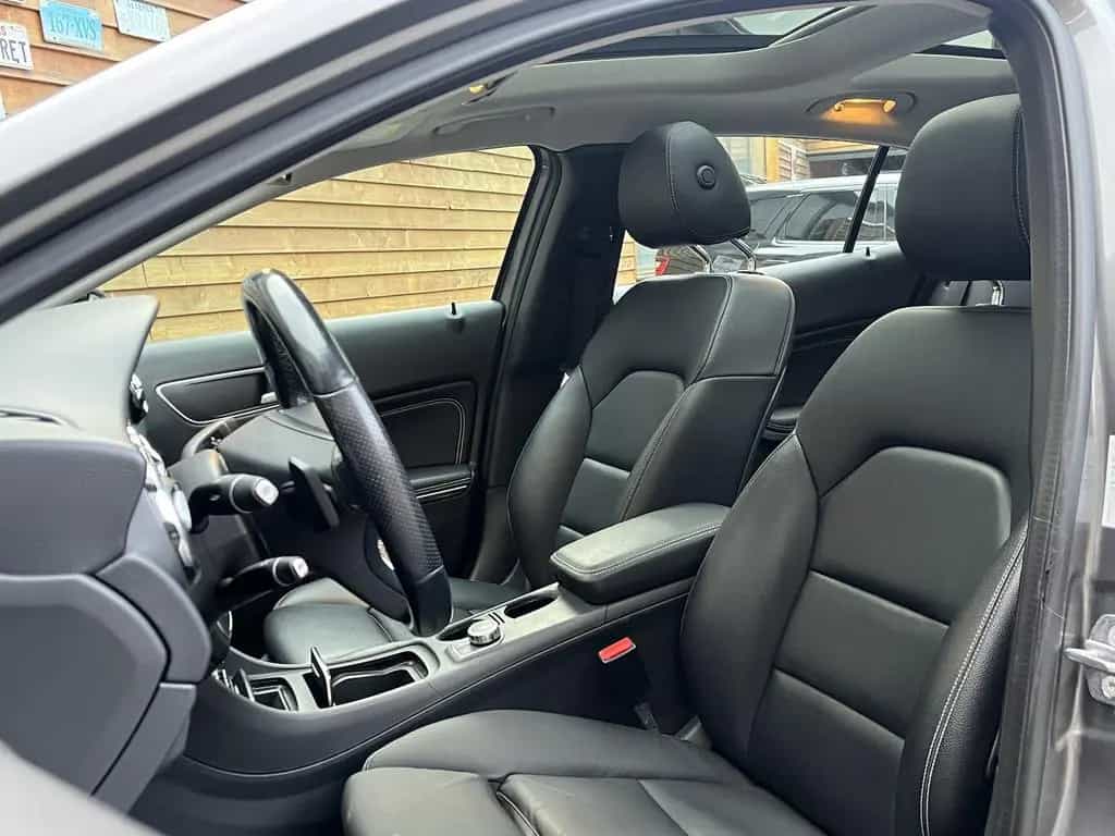 Mercedes-Benz GLA 250 4Matic LED Navi Pano Kamera GJR 05/2019-photo-22