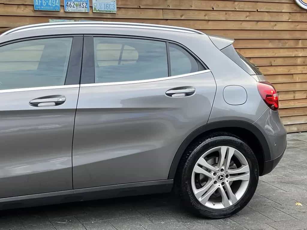 Mercedes-Benz GLA 250 4Matic LED Navi Pano Kamera GJR 05/2019-photo-7