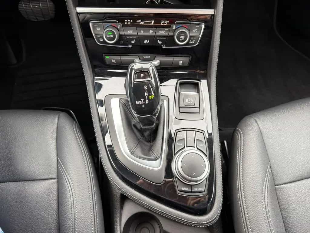 BMW 2 Series 218 Gran Tourer Luxury Line Navi Leder LED Parka 12/2022-photo-18