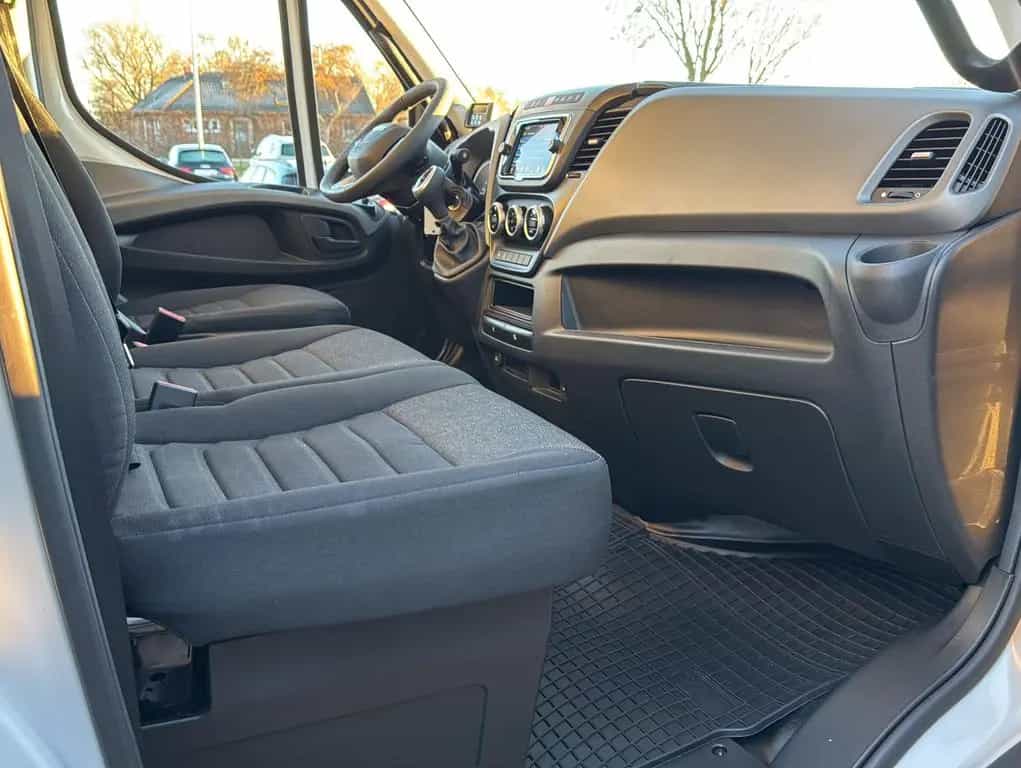 Iveco Daily 35S18 L4H2 16m³ Aut.+KÜHLER 0°+ACC+LED+NAV 11/2023-photo-8