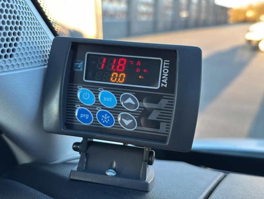 Iveco Daily 35S18 L4H2 16m³ Aut.+KÜHLER 0°+ACC+LED+NAV 11/2023-photo-11