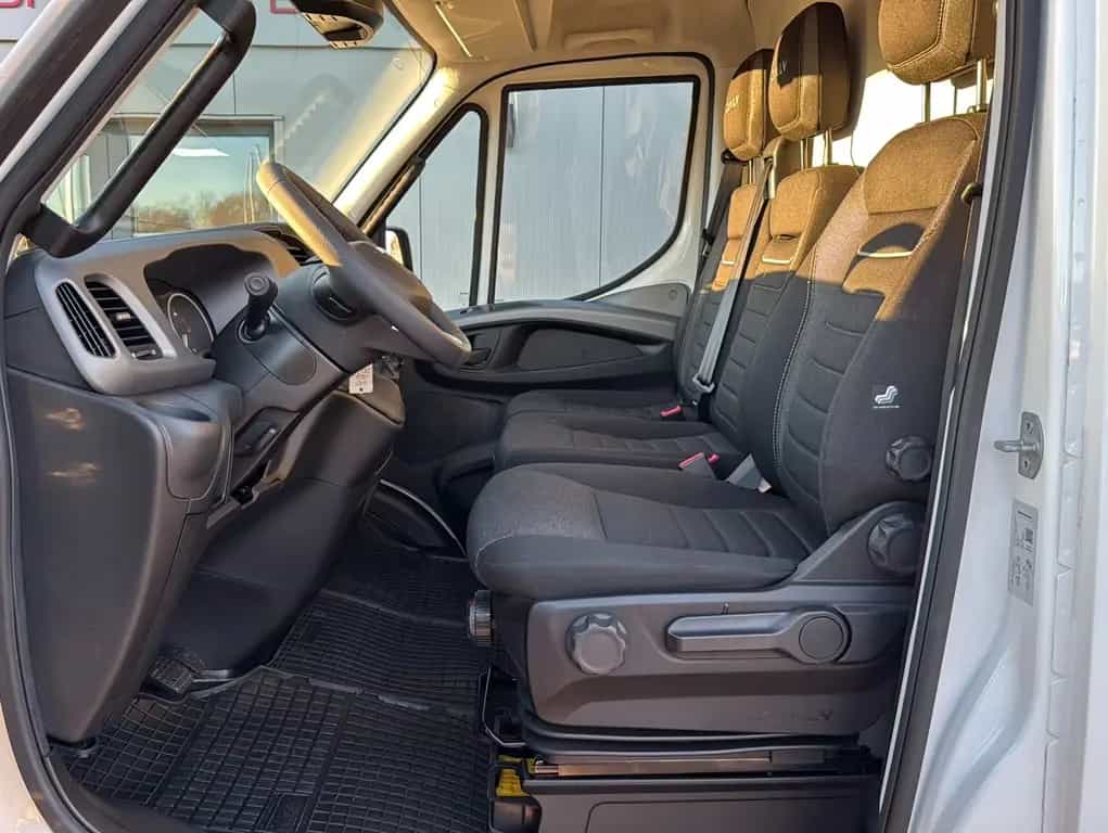 Iveco Daily 35S18 L4H2 16m³ Aut.+KÜHLER 0°+ACC+LED+NAV 11/2023-photo-3