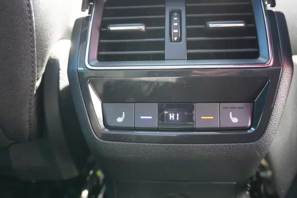 Skoda Karoq 1.5 TSI Style LED Navi ACC Kamera Keyless 06/2022-photo-11