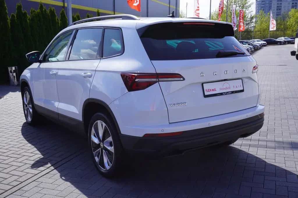 Skoda Karoq 1.5 TSI Style LED Navi ACC Kamera Keyless 06/2022-photo-2