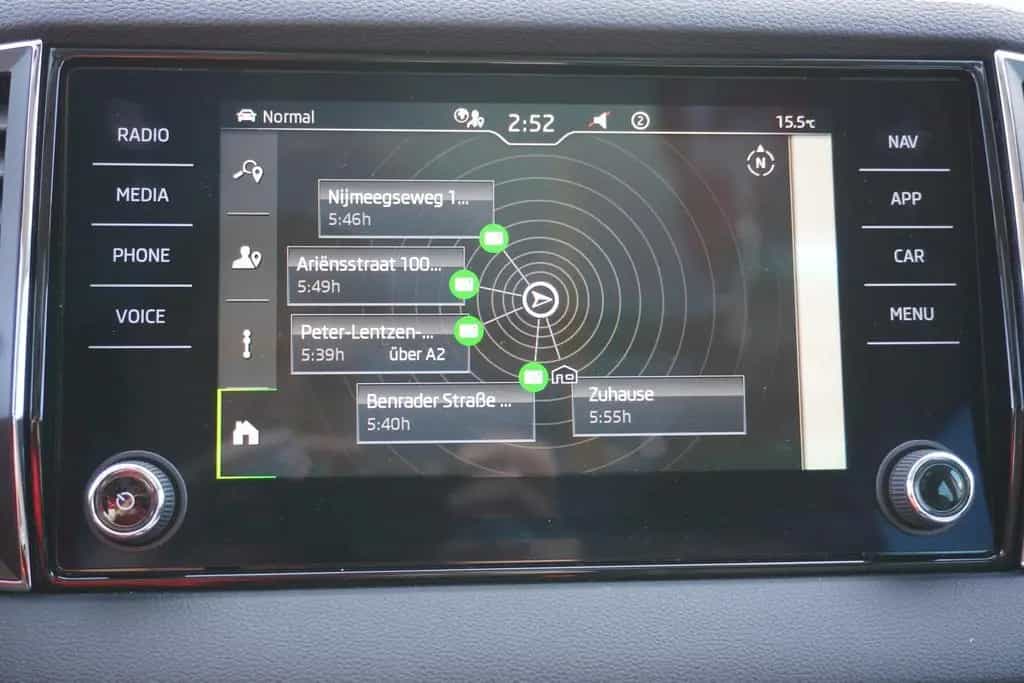 Skoda Karoq 1.5 TSI Style LED Navi ACC Kamera Keyless 06/2022-photo-21