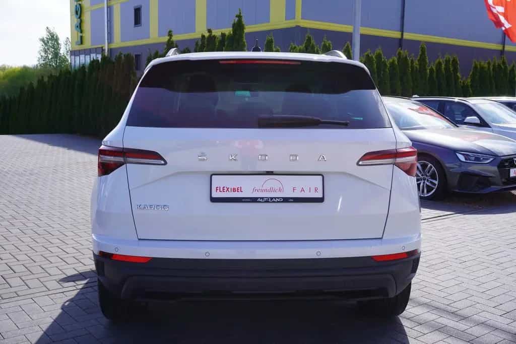 Skoda Karoq 1.5 TSI Style LED Navi ACC Kamera Keyless 06/2022-photo-3