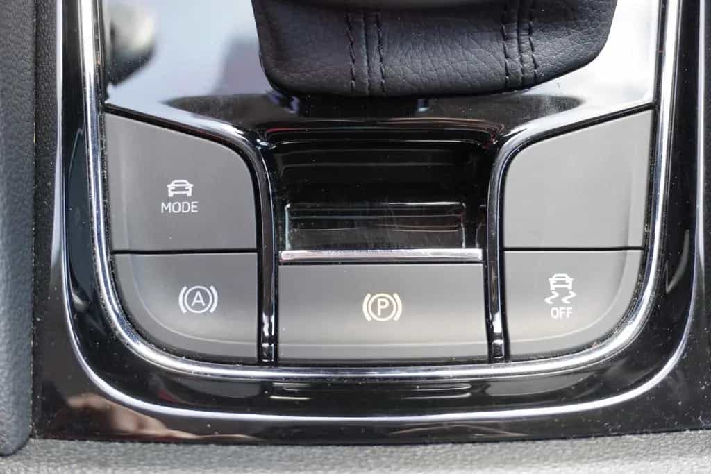 Skoda Karoq 1.5 TSI Style LED Navi ACC Kamera Keyless 06/2022-photo-30