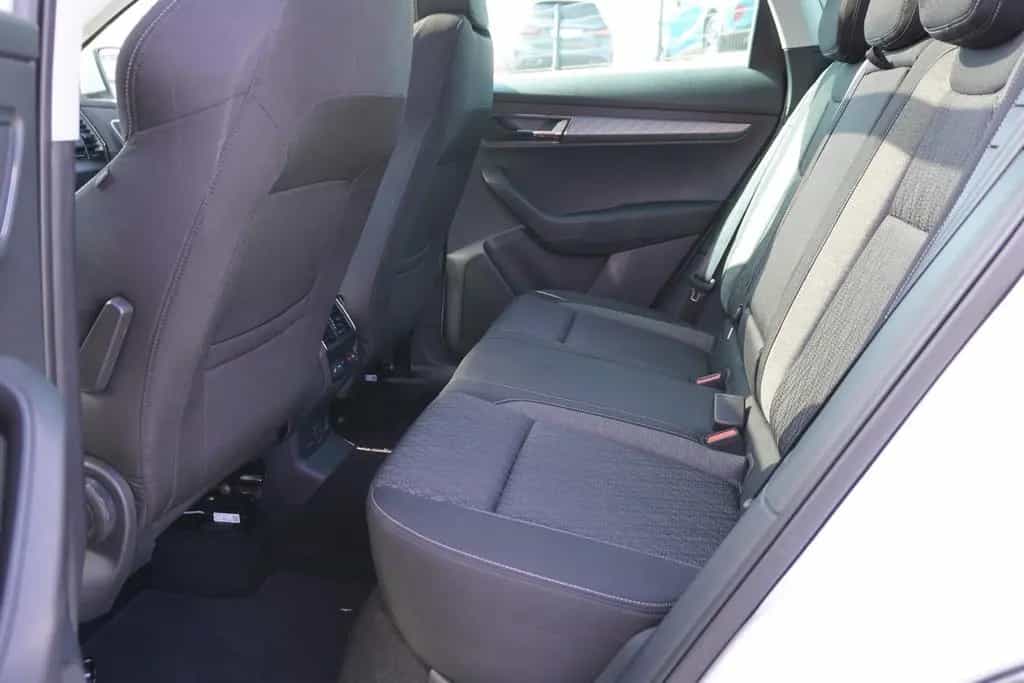 Skoda Karoq 1.5 TSI Style LED Navi ACC Kamera Keyless 06/2022-photo-9