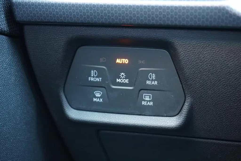 Seat Leon Sportstourer 1.5 M-Hybrid Style LED Navi 12/2020-photo-27