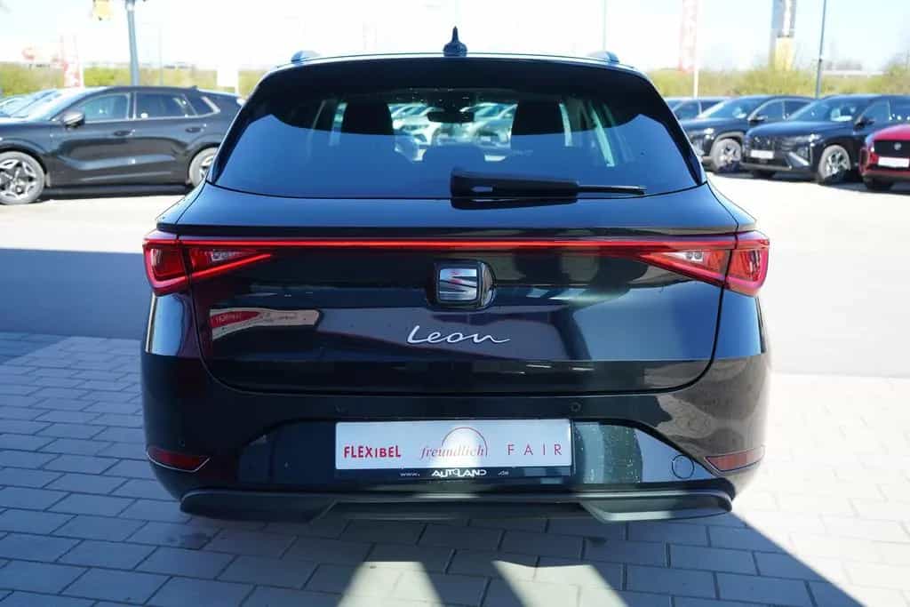 Seat Leon Sportstourer 1.5 M-Hybrid Style LED Navi 12/2020-photo-3