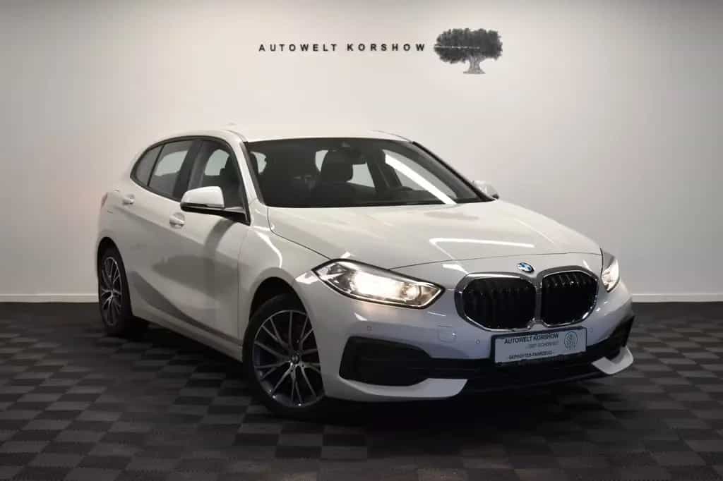 BMW 118 i Limousine Advantage *SHZ*PDC*DAB*CARPLAY 11/2020-photo-0