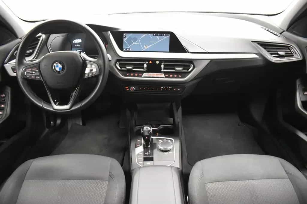 BMW 118 i Limousine Advantage *SHZ*PDC*DAB*CARPLAY 11/2020-photo-10