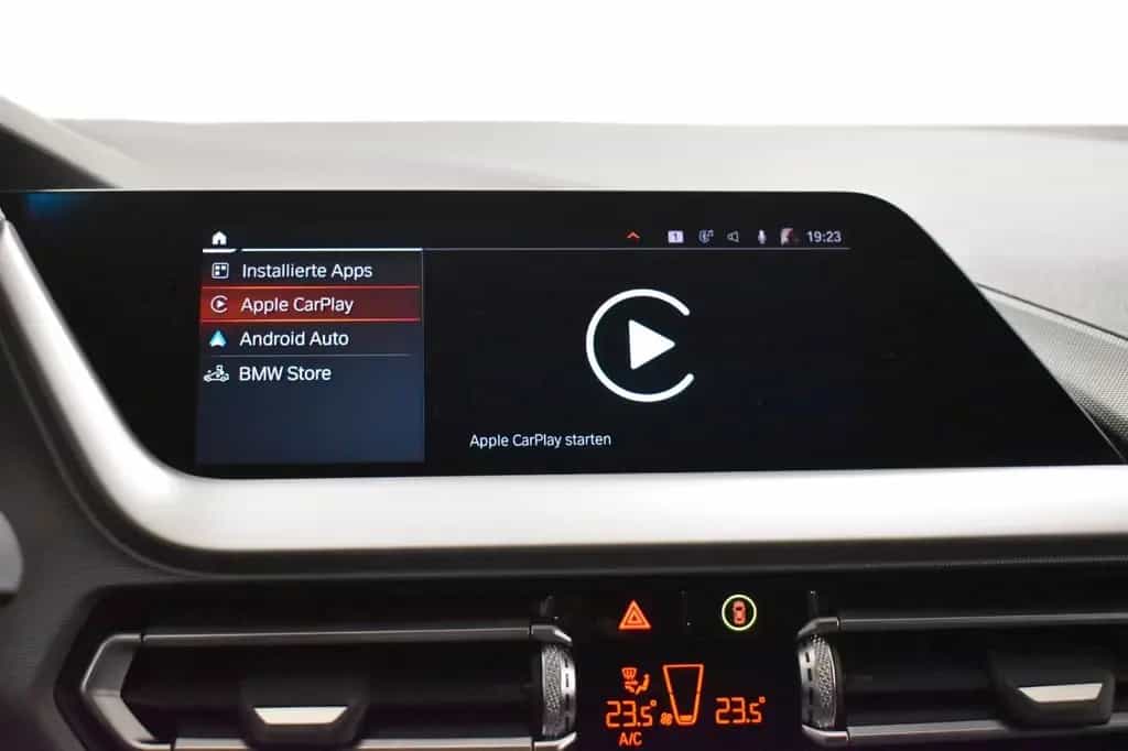 BMW 118 i Limousine Advantage *SHZ*PDC*DAB*CARPLAY 11/2020-photo-22