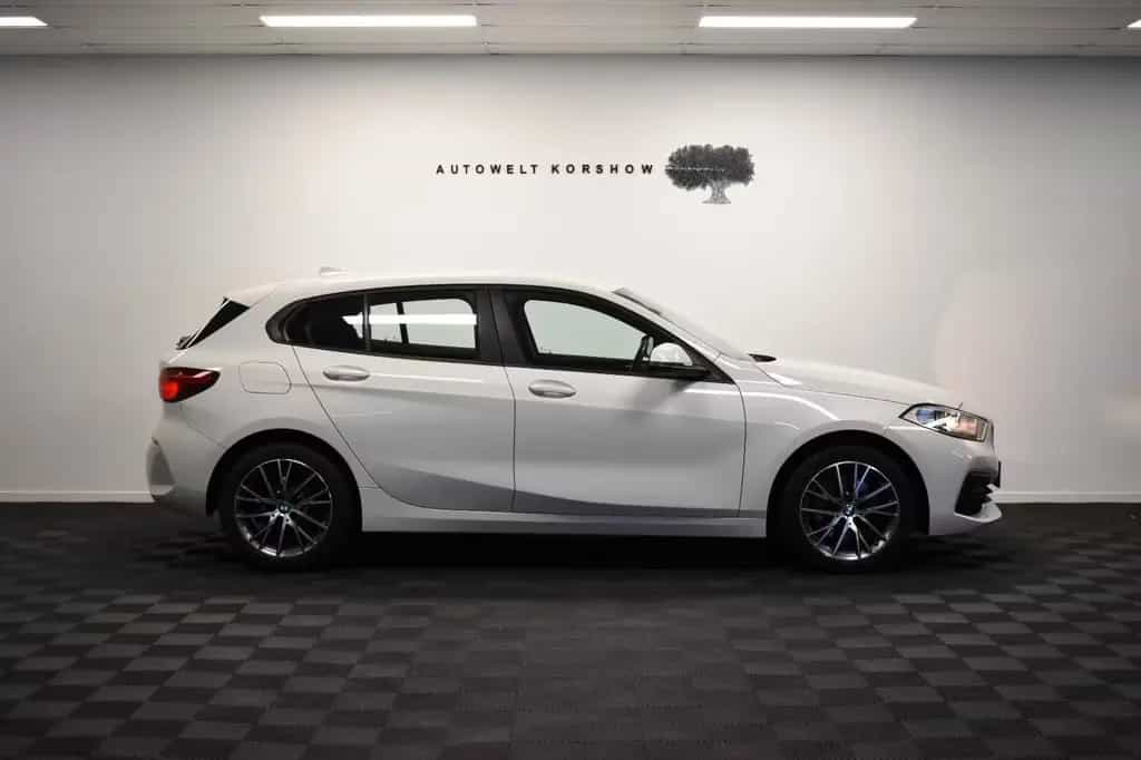 BMW 118 i Limousine Advantage *SHZ*PDC*DAB*CARPLAY 11/2020-photo-4