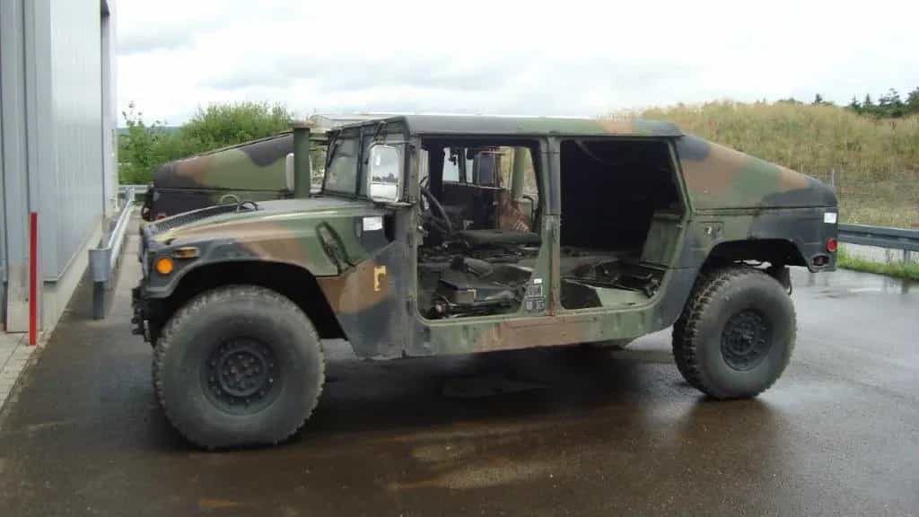 Hummer H1 , HMMWV, Slant Back 07/1986-photo-0