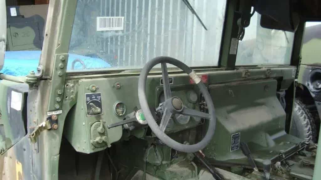 Hummer H1 , HMMWV, Slant Back 07/1986-photo-4