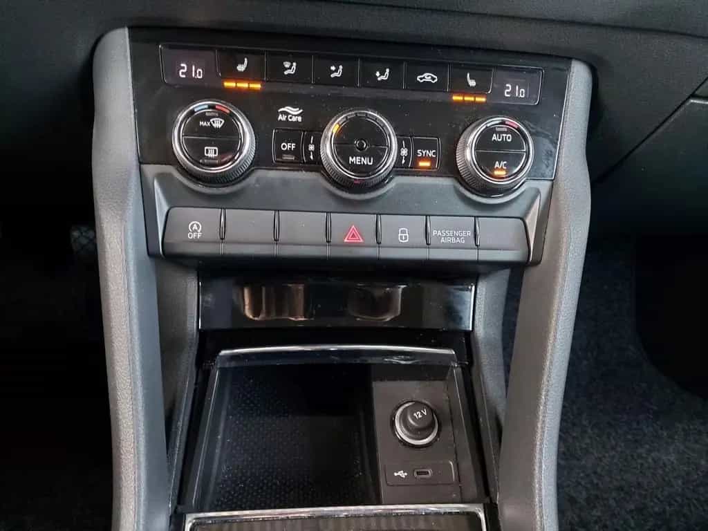 Skoda Karoq 1,0 TSI Ambition LED PDC TEMPOMAT WINTERPA 10/2023-photo-20