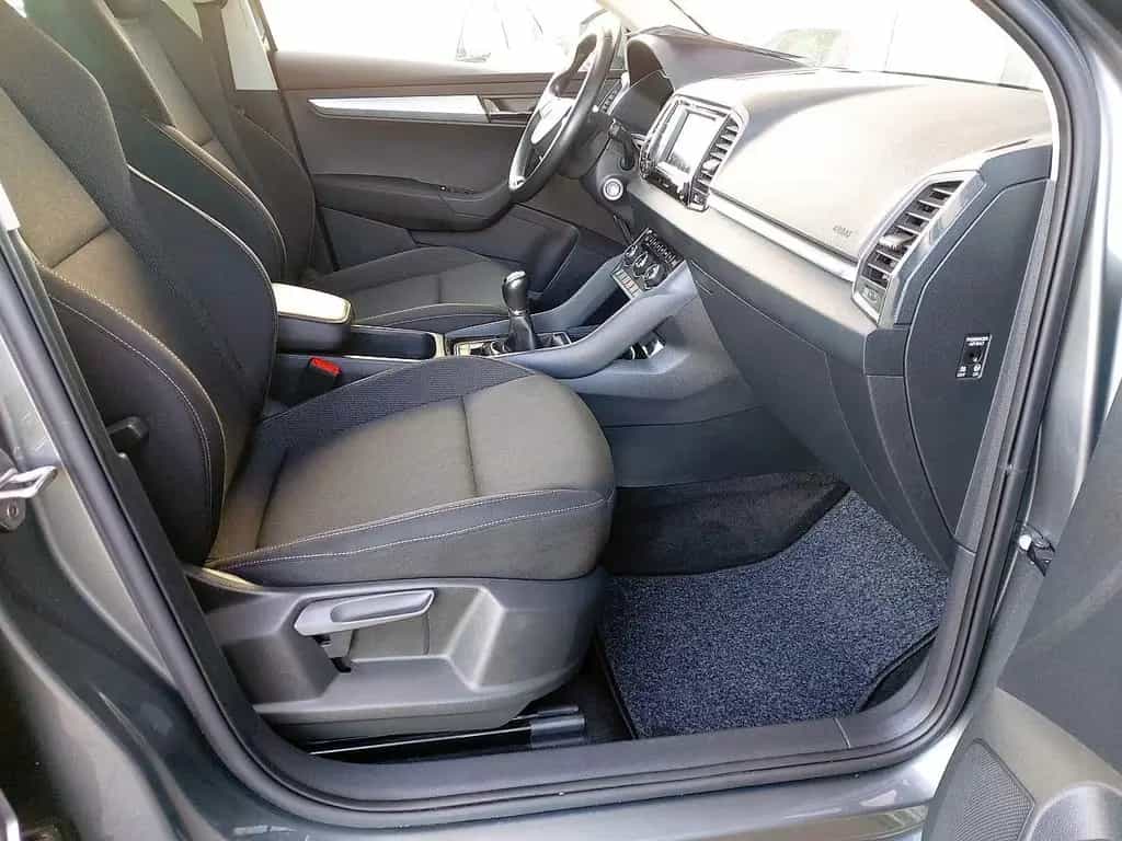 Skoda Karoq 1,0 TSI Ambition LED PDC TEMPOMAT WINTERPA 10/2023-photo-24