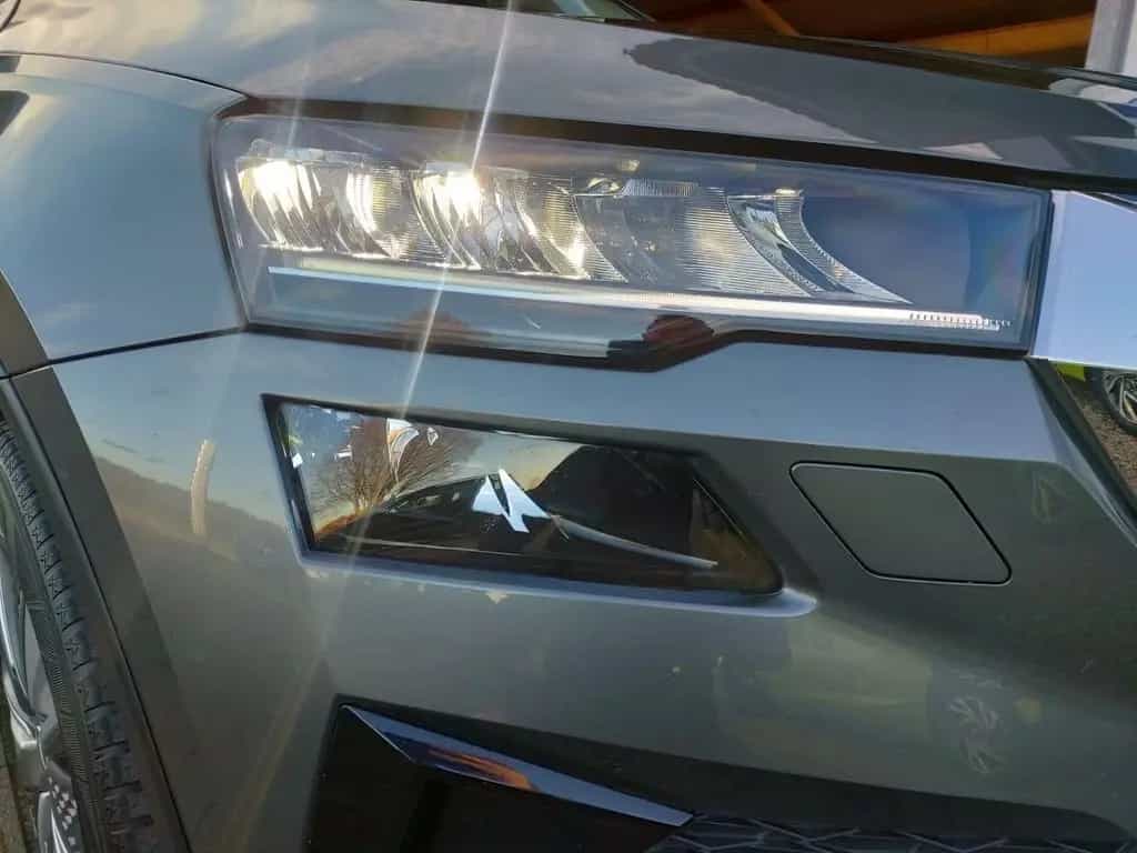 Skoda Karoq 1,0 TSI Ambition LED PDC TEMPOMAT WINTERPA 10/2023-photo-3